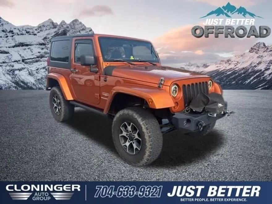 2011 Jeep Wrangler Sahara photo 1