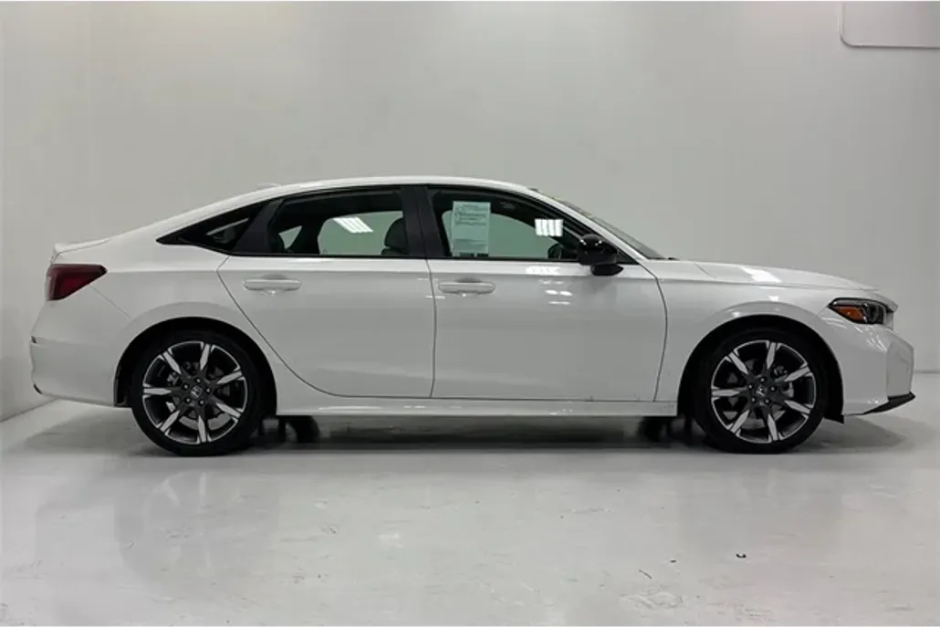 2025 Honda Civic Hybrid Sport Touring photo 1