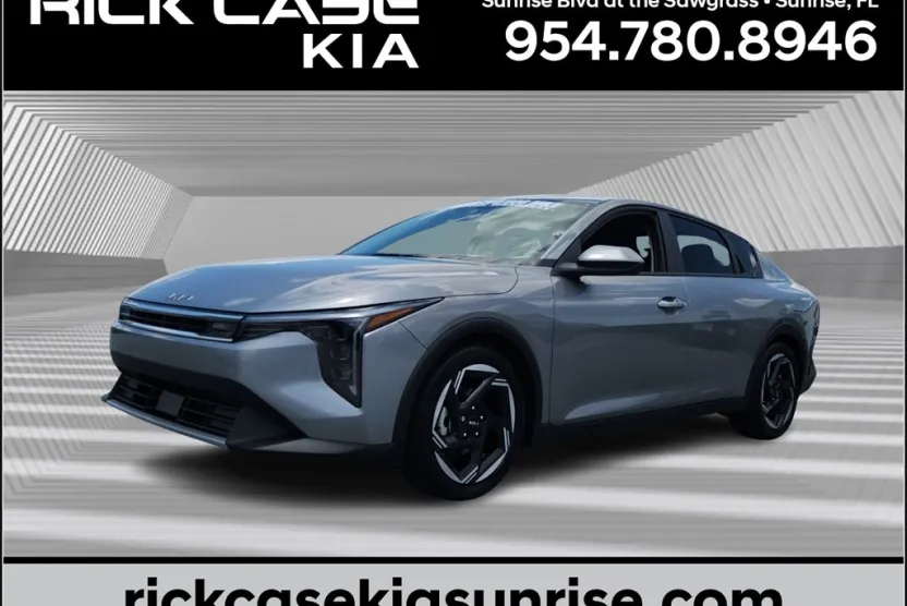 2025 Kia K4 EX photo 1
