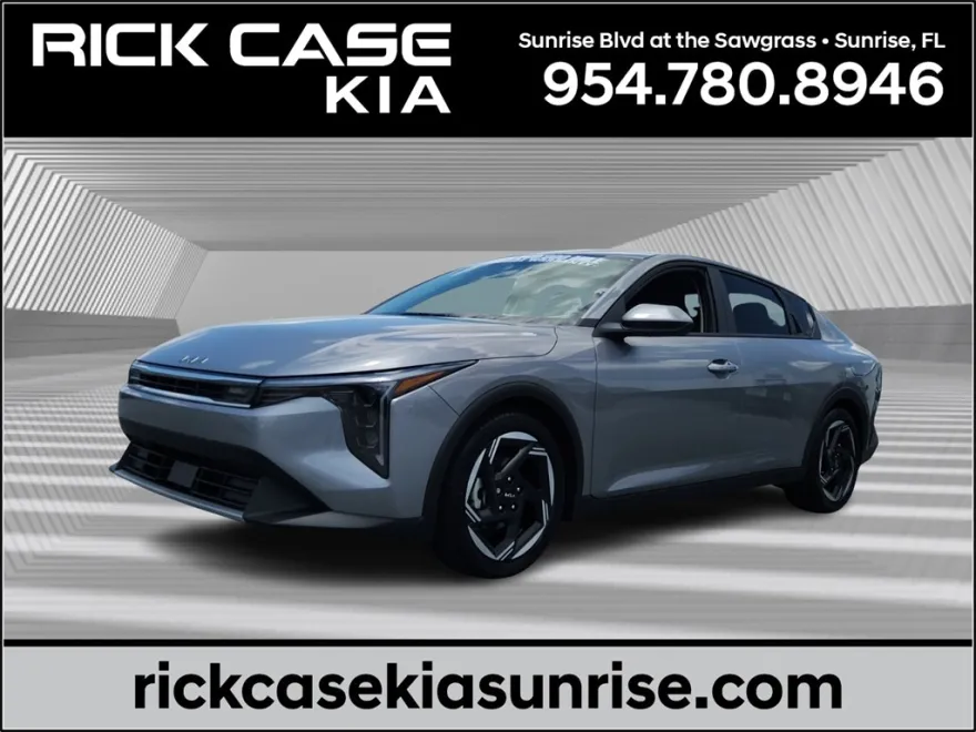 2025 Kia K4 EX photo 1