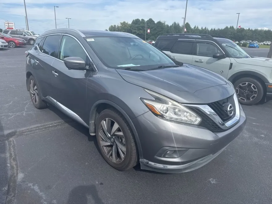 2017 Nissan Murano Platinum photo 2