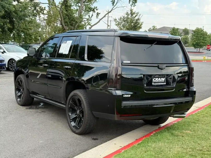 2017 Cadillac Escalade Premium Luxury photo 1