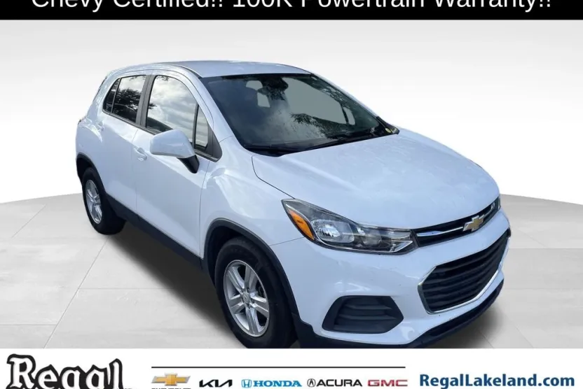 2021 Chevrolet Trax LS photo 1