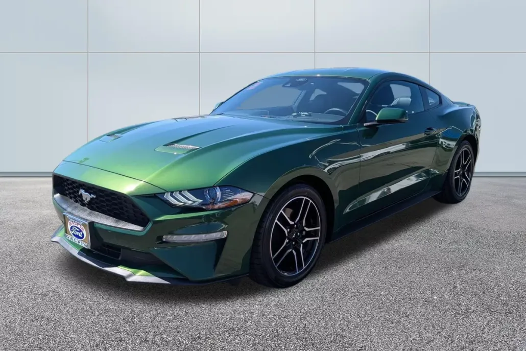 2022 Ford Mustang EcoBoost Premium photo 1