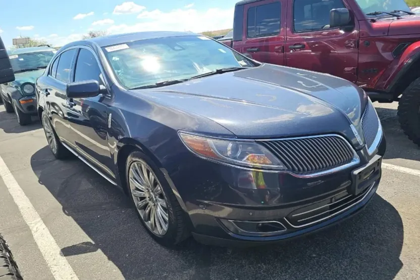 2013 Lincoln MKS Base photo 1