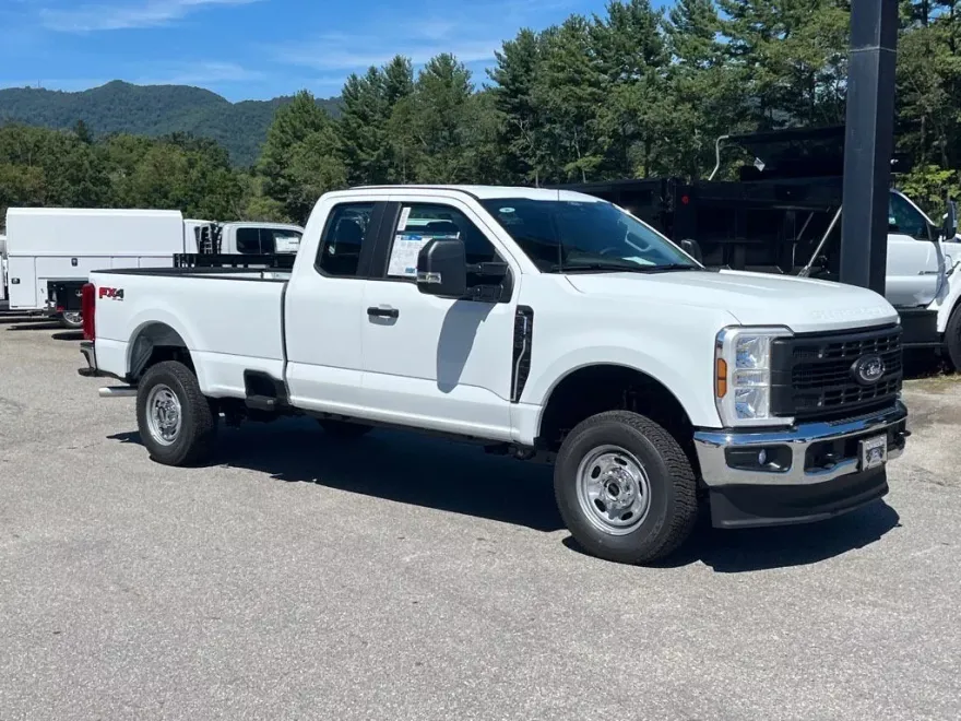 2025 Ford F-250 XL photo 1