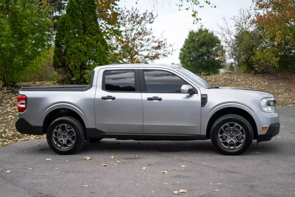 2023 Ford Maverick XLT photo 1