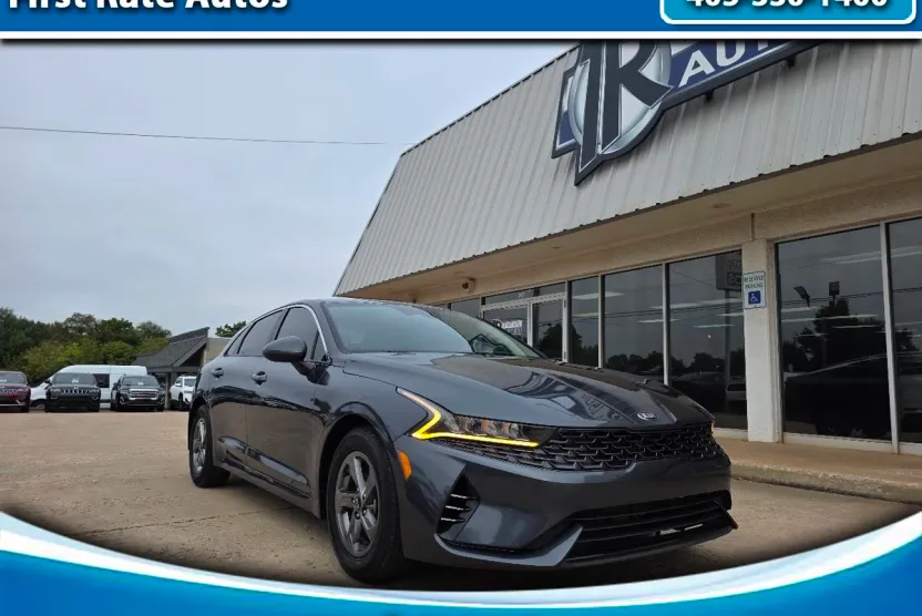 2021 Kia K5 LXS photo 1