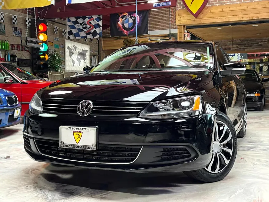 2013 Volkswagen Jetta SE photo 1
