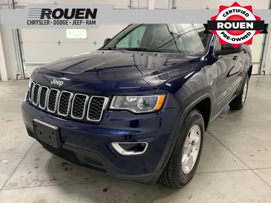2017 Jeep Grand Cherokee Laredo photo 1