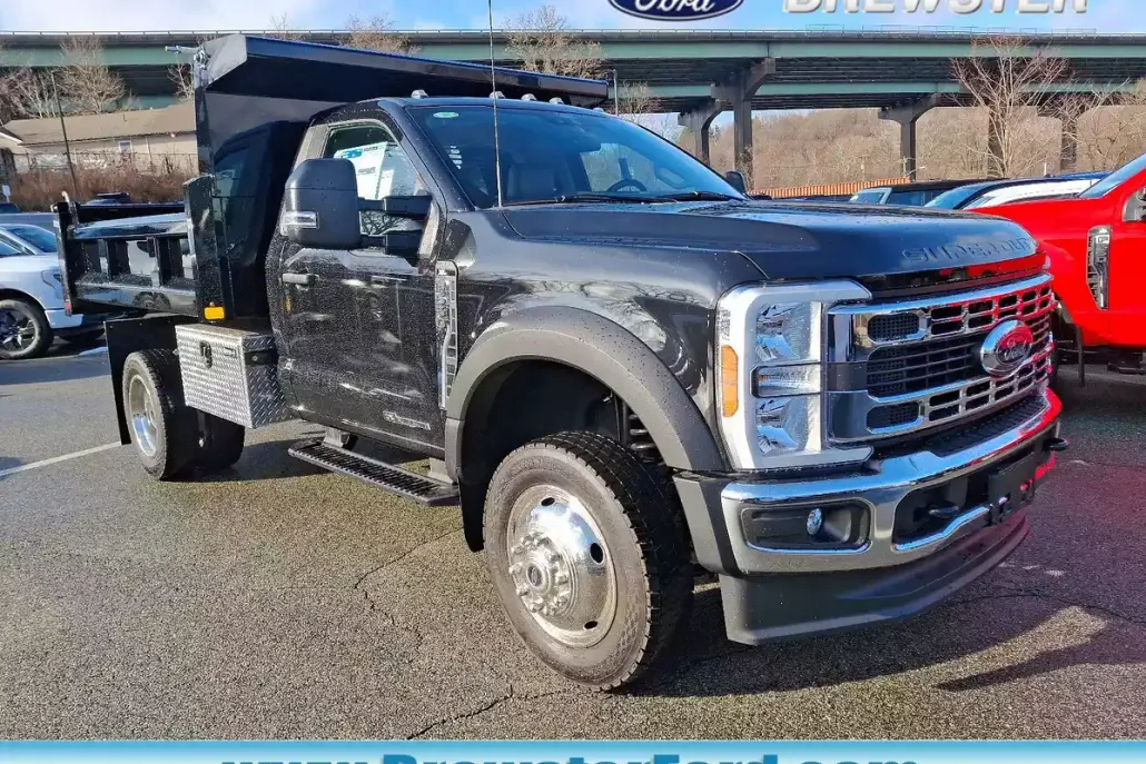 2024 Ford F-550 XL photo 1