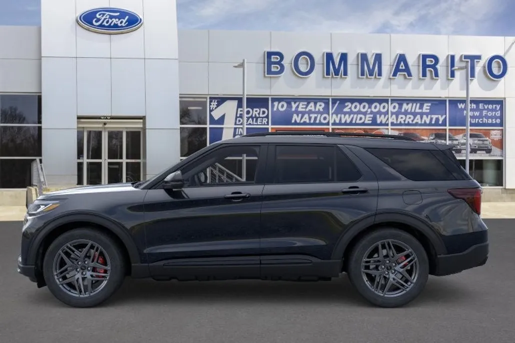 2025 Ford Explorer ST photo 1