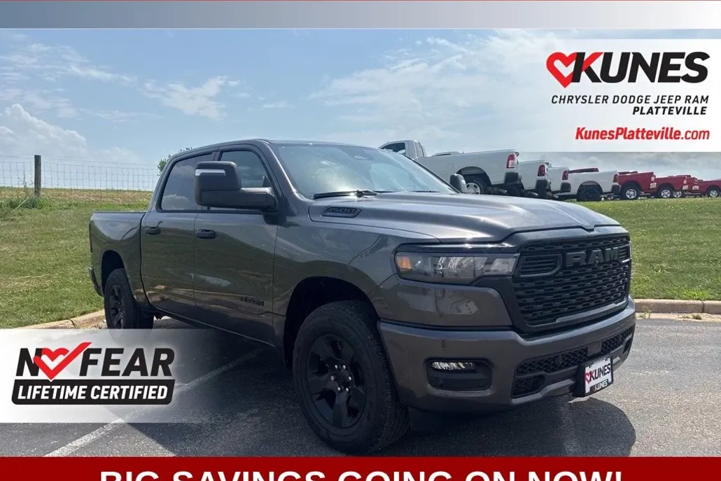 2025 Ram 1500 Tradesman photo 1