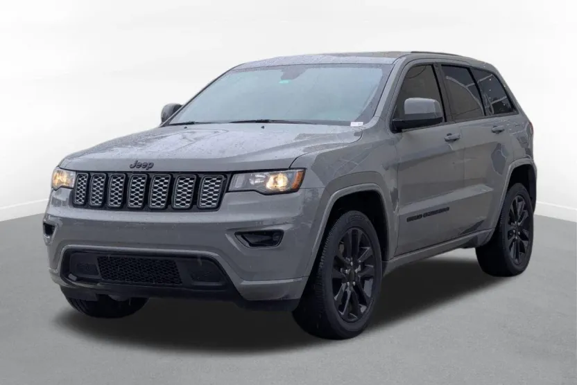 2022 Jeep Cherokee Laredo X photo 1