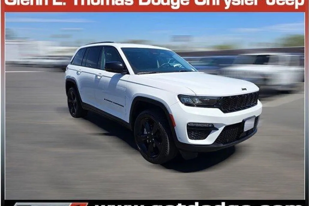 2023 Jeep Grand Cherokee Limited photo 1