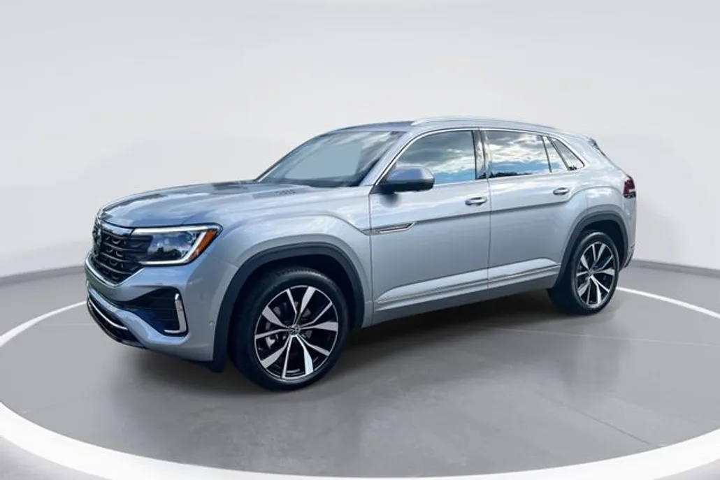 2026 Volkswagen Atlas Cross Sport SEL Premium R-Line photo 1