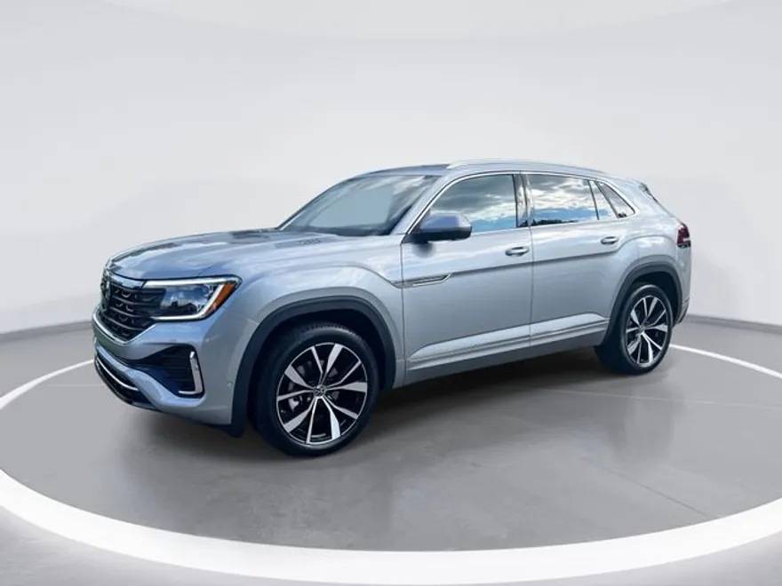 2026 Volkswagen Atlas Cross Sport SEL Premium R-Line photo 1