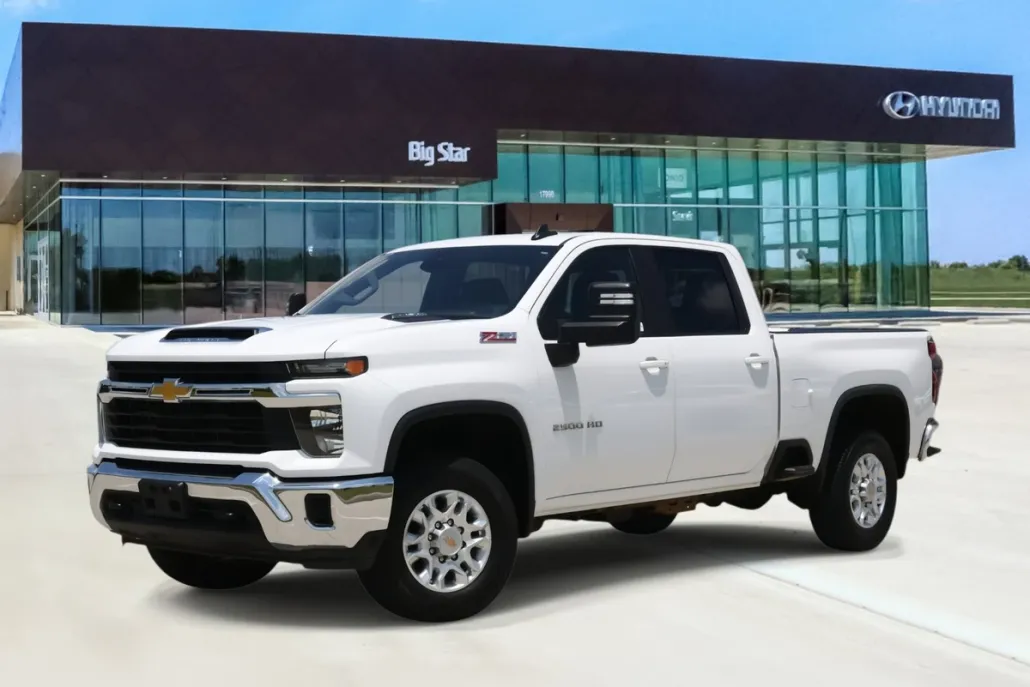 2024 Chevrolet Silverado 2500HD LT photo 1