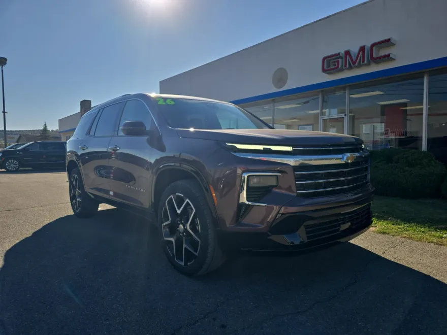2026 Chevrolet Traverse High Country photo 1