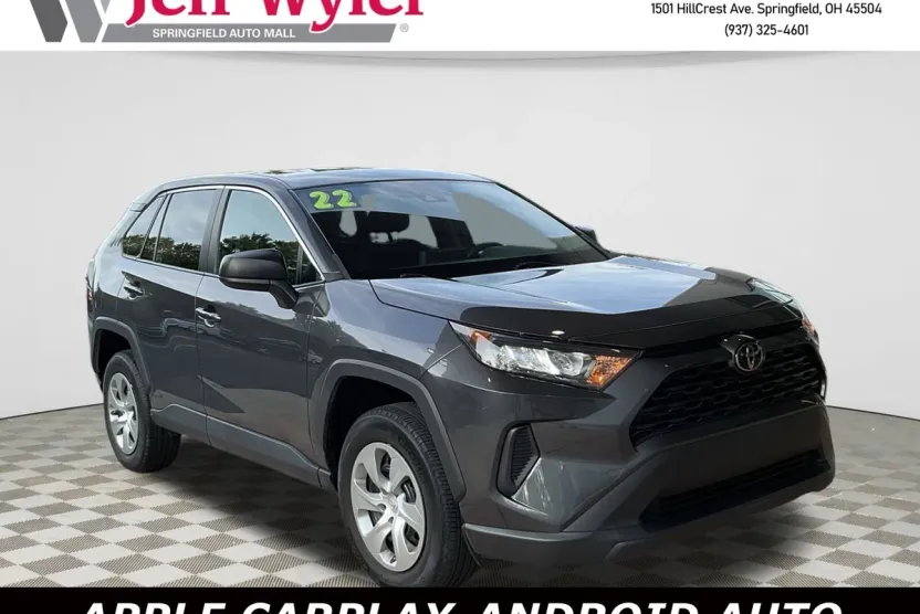 2022 Toyota RAV4 LE photo 1