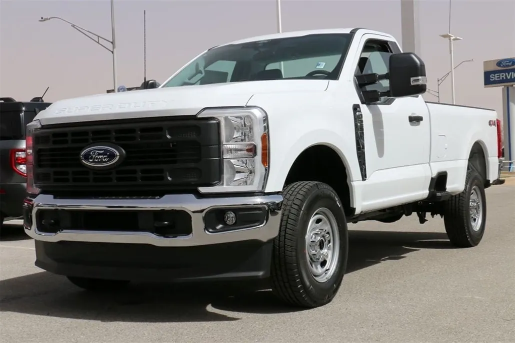 2025 Ford F-250 XL photo 1