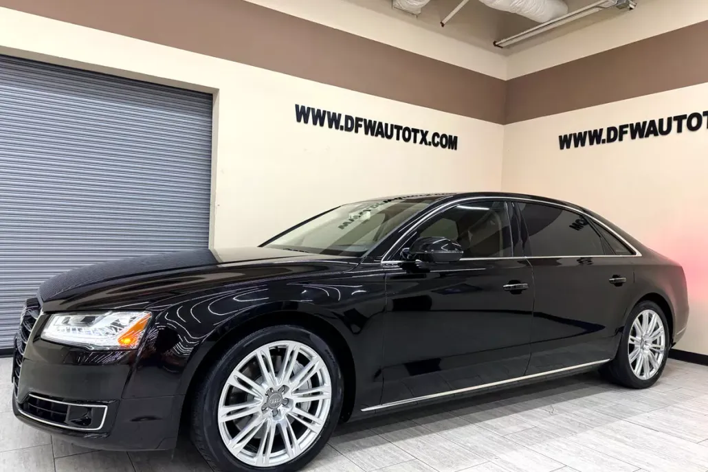 2016 Audi A8 3.0T Quattro photo 1