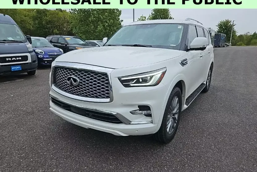 2021 Infiniti QX80 Luxe photo 1
