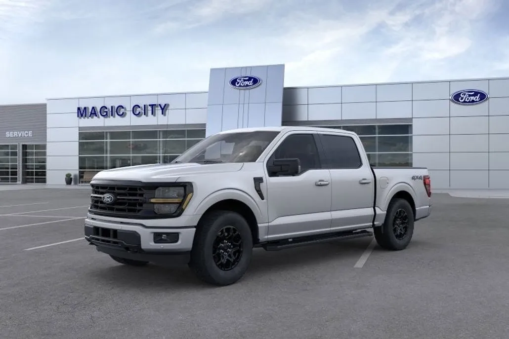 2025 Ford F-150 XLT photo 1