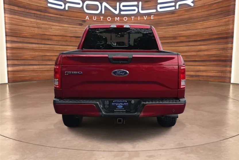 2015 Ford F-150 XLT photo 1