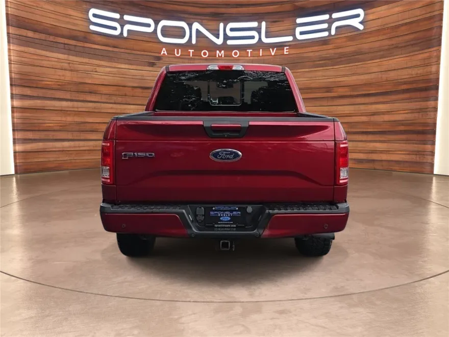 2015 Ford F-150 XLT photo 1