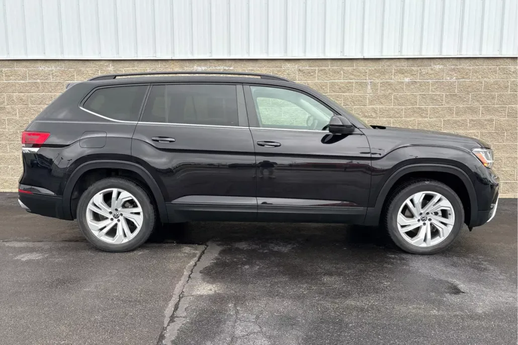 2021 Volkswagen Atlas SE Technology photo 1