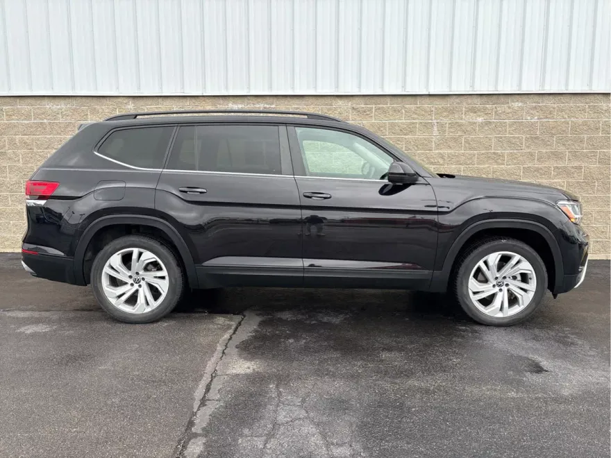 2021 Volkswagen Atlas SE Technology photo 1
