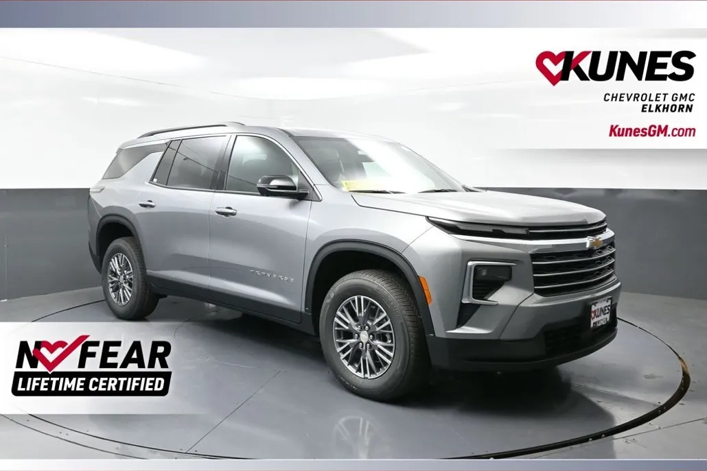 2026 Chevrolet Traverse 2LT photo 1