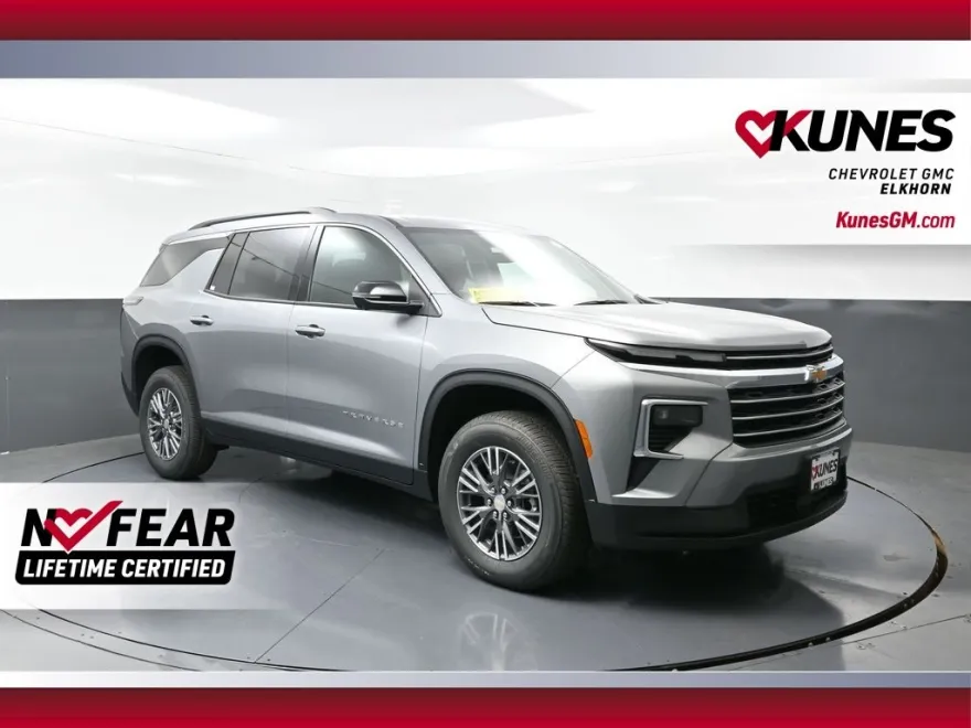 2026 Chevrolet Traverse 2LT photo 1