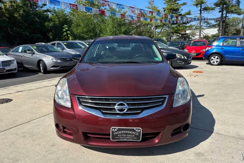 2012 Nissan Altima 2.5 S photo 1