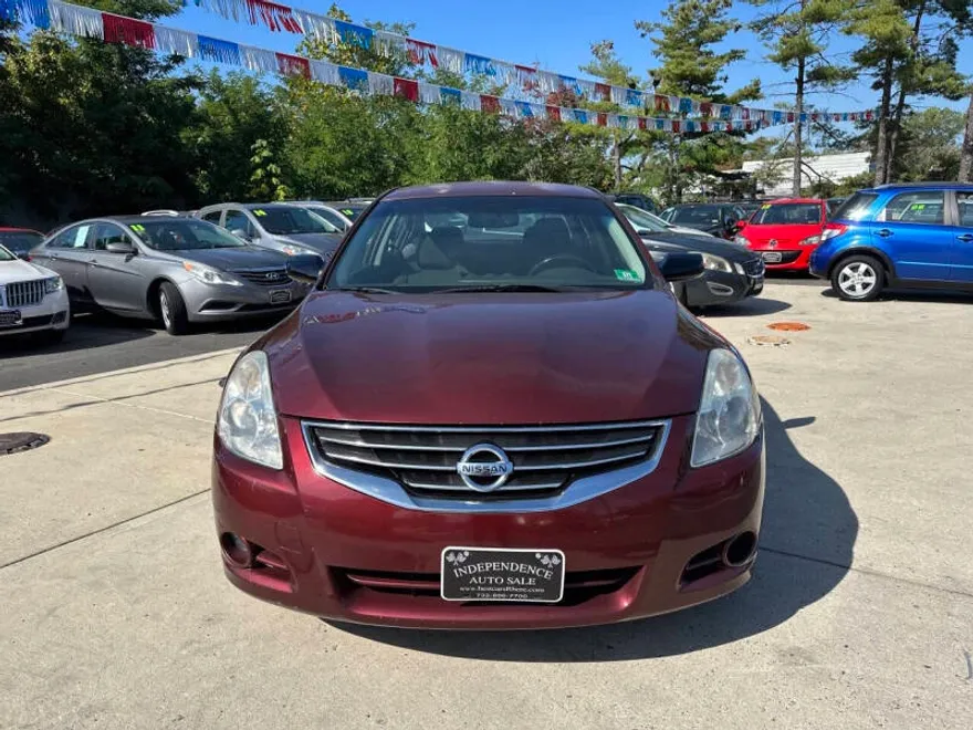 2012 Nissan Altima 2.5 S photo 1