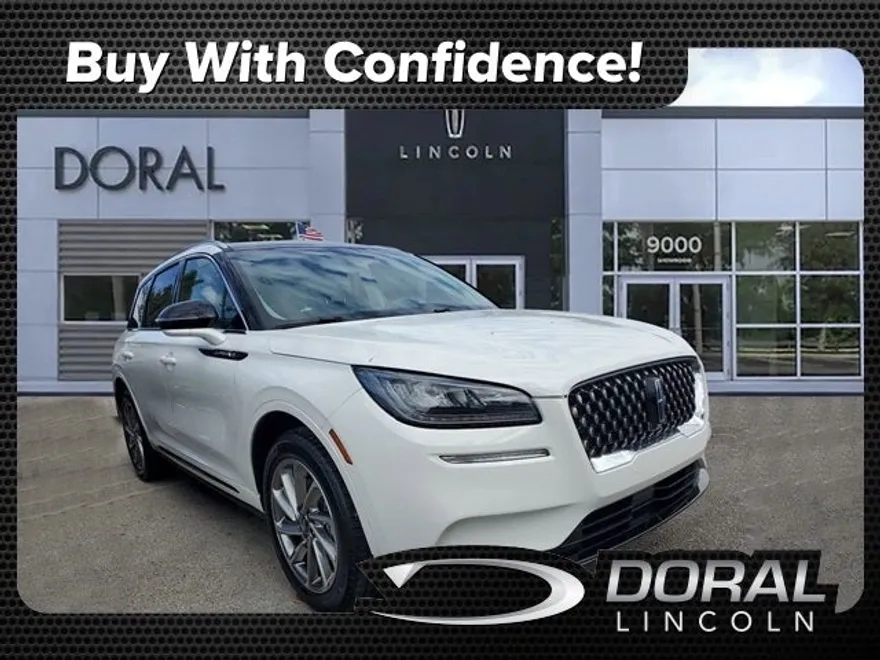 2022 Lincoln Corsair Grand Touring photo 1