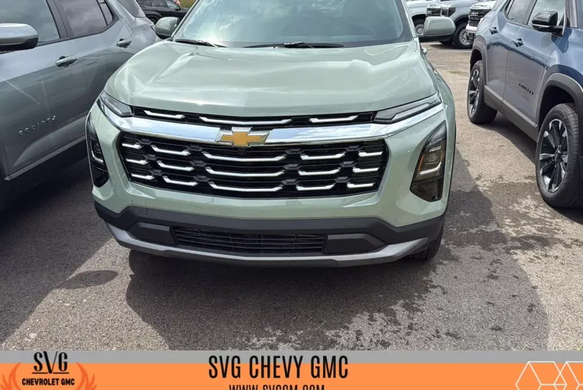 2026 Chevrolet Equinox LT photo 1
