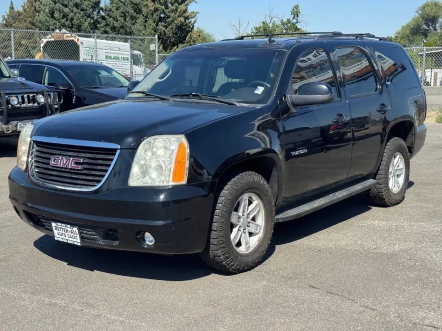 2009 Gmc Yukon SLE photo 1