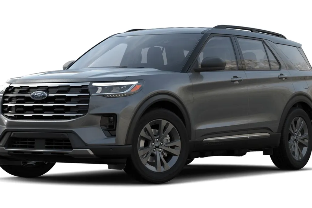 2025 Ford Explorer photo 1
