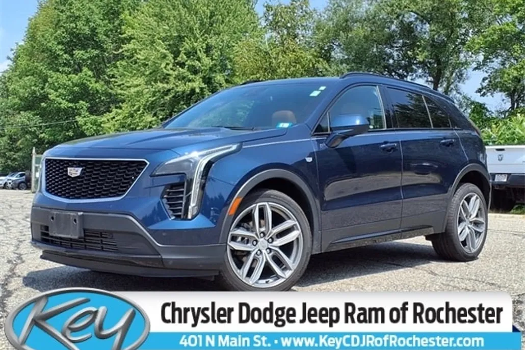 2020 Cadillac XT4 Sport photo 1