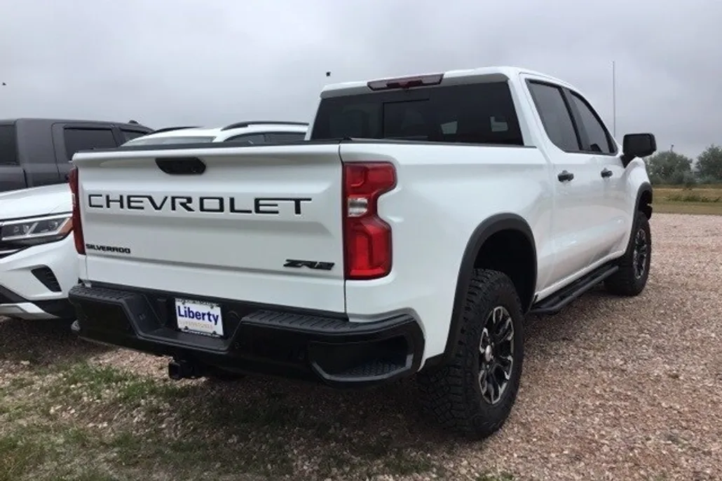 2024 Chevrolet Silverado 1500 ZR2 photo 1