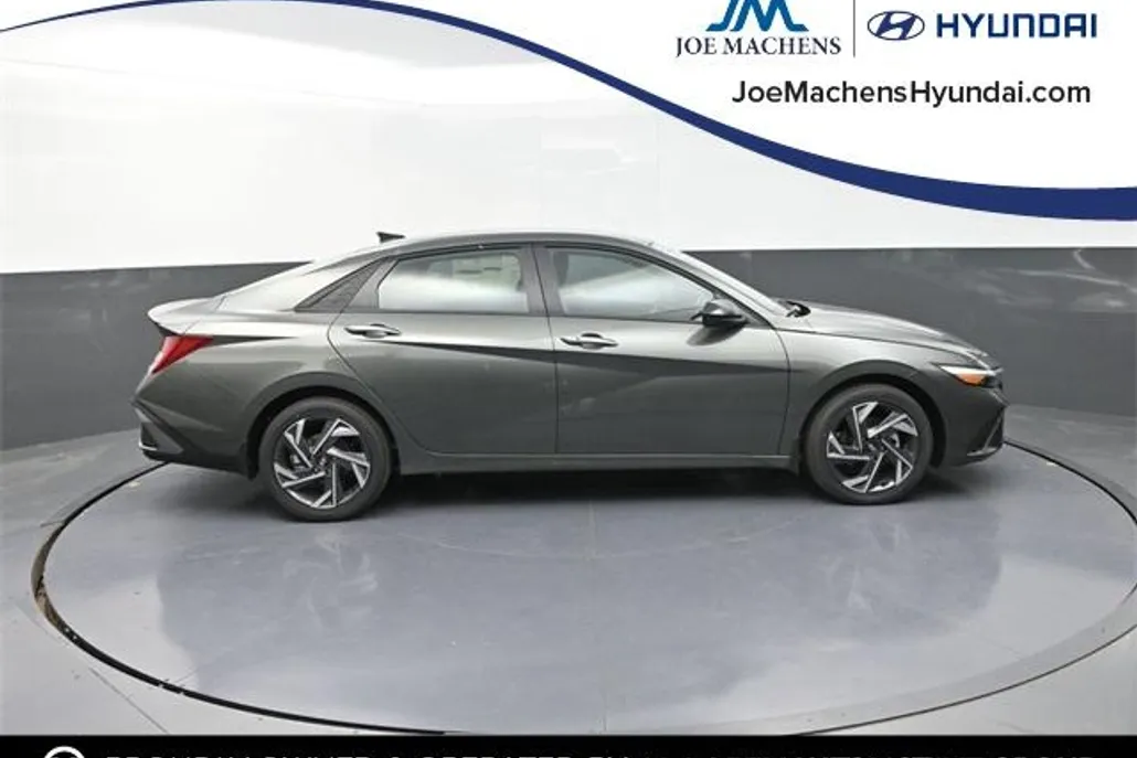2025 Hyundai Elantra Hybrid SEL Sport photo 1