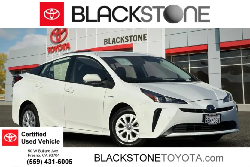 2021 Toyota Prius L Eco photo 1