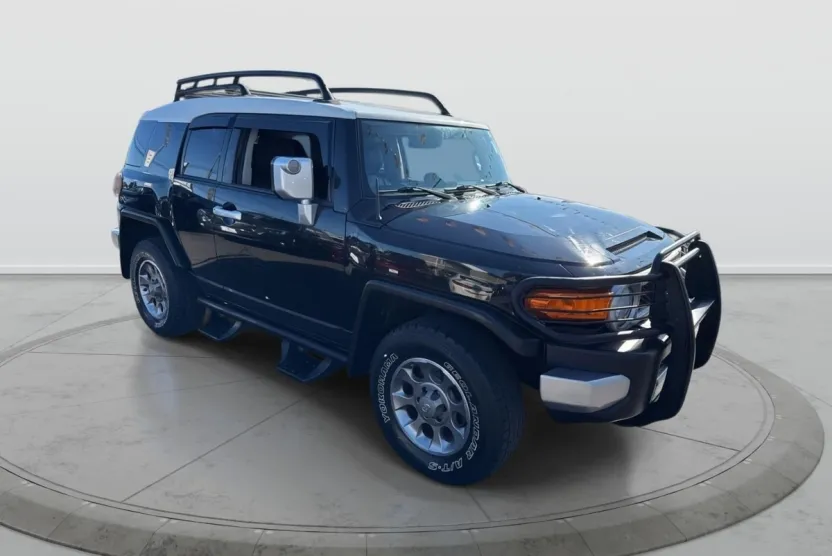 2013 Toyota FJ Cruiser Base photo 1