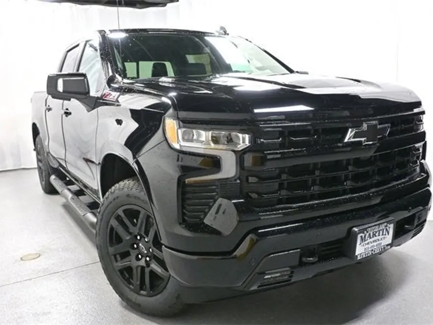 2026 Chevrolet Silverado 1500 RST photo 1