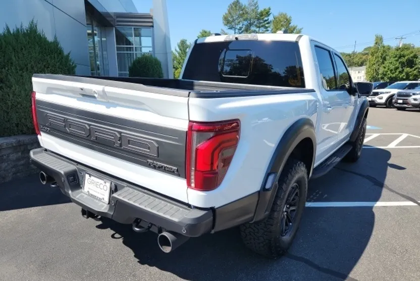 2024 Ford F-150 Raptor photo 1