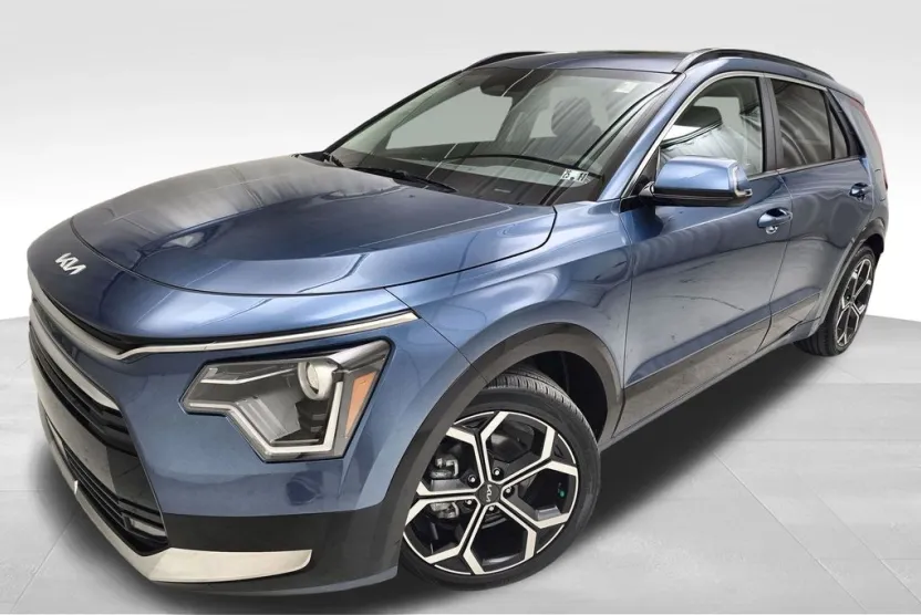 2024 Kia Niro EX Touring photo 1