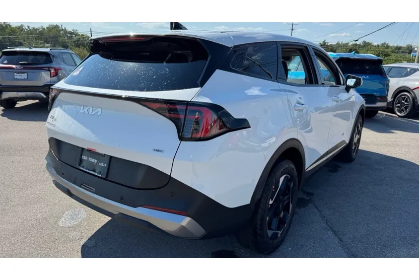 2026 Kia Sportage Hybrid S photo 1