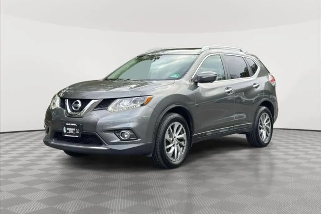 2015 Nissan Rogue SL photo 1